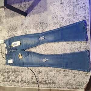 BRAND NEW NEVER WORN NWT Celebrity Ace size 1/25 Bell bottom flare jeans